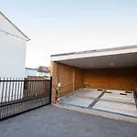 Holden Court Apartments - Apt 6